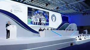 Benjamin - 🐘 "Comet 3I Atlas - Is it a SEED of LIFE or Something STRANGE?  My PICTURE Sparks Controversy!" 🔭 In a jaw-dropping revelation, the Comet  3I Atlas has been thrust