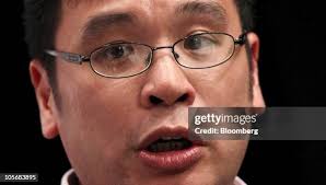 81 Speakers At The Hedge Fund Asia Summit Hosted By Bloomberg Link Photos &  High Res Pictures