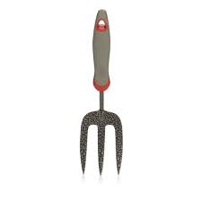 Edgers come in various shapes and sizes, and they can even be used for larger lawn. Wilko Carbon Steel Hand Fork Wilko