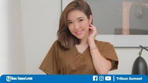 Namun polisi baru menyebutkan inisial pria itu yakni myd. Siapa Sosok Pria Inisial Myd Pemeran Di Video Syur Gisel Yang Dibuat Di Hotel Medan Nasibnya Kini Tribun Sumsel