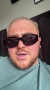 Declan Lewis Thompson (@declanlewisthompson)