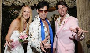 Yo también me casé en las vegas pero con una persona de nacionalidad inglesa. Ceremonia Con Elvis Sencilla Y Divertida 295 Casarse En Las Vegas