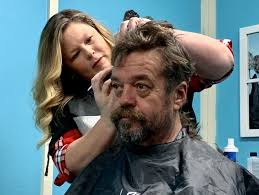 Ministry gives haircuts, hope to homeless