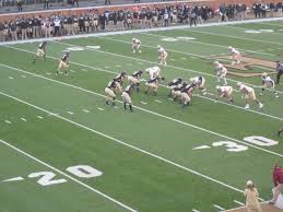 Play top american football games online for free, no downloading required: Spread Offense Wikipedia