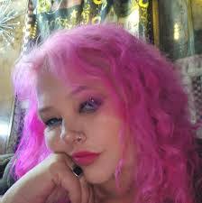 Nina Tipton's Instagram, Twitter & Facebook