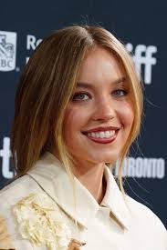 Denise Sweeney's Instagram, Twitter & Facebook