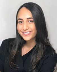 Lesley Perez's Instagram, Twitter & Facebook