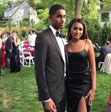 Her birthday, age, family, personal life when we talk of natasha obama, popular by her nickname sasha, the foremost thing that clicks our mind is her rich lineage. Sasha Obama Her Prom Date Sasha Obama Malia Obama Matric Dance