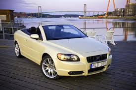 The c70 coupe has nicely weighted steering and good brakes. Volvo C70 In Schonster Gemutlichkeit Motor Faz