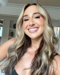 Caitlyn Kirk's Instagram, Twitter & Facebook