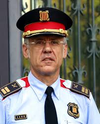 Esquius se'n va a comandar la regió del Pirineu occidental