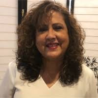 Lisa Drennan's Instagram, Twitter & Facebook