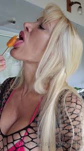 Roxana Moll aka roxanamoll OnlyFans Video 644 - Fetish-themed Porn video  available for online streaming on x-fetish.tube