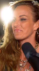 Conway Twitty and Loretta Lynn's grandchildren sing 'Louisiana Woman,  Mississippi Man' #countrymusic #lorettalynn #conwaytwitty #tretwitty  #taylalynn #acoustic #viral