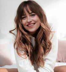 Johnson grew up in colorado but later attended schools in. Dakota Johnson Dakota Johnson Hair Hair Styles Dakota Johnson Bangs