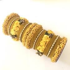 Jaggo Weeding Set Yellow Bridal Bangles Flower Jewellery For Mehndi Bangles Jewelry Designs