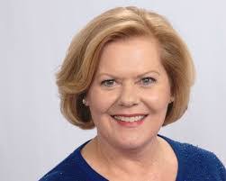 Sandy Rector's Instagram, Twitter & Facebook