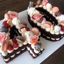Epingle Par Moi Sur 50 Caro En 2020 Gateau En Chiffre Idee Gateau Anniversaire Gateau