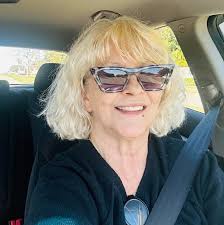 Whoa boy Nicholas Sansbury Smith has got a new one available looks awesome!  Plus the ebook is only 99 cents! E-Day Graphics/Links for shares Artificial  Intelligence is our last hope of saving