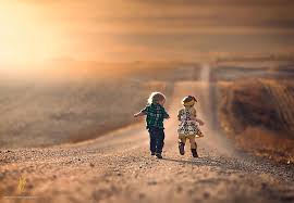 30 Magiche Foto Di Bambini Che Giocano Da Tutto Il Mondo