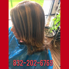 We offer men and women hair cuts, hair color, highlights, creative color and hair extentions. Anada Hair Salon Hairdresser In Stafford