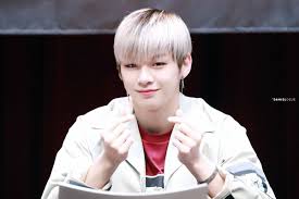 Pin By Kpop By Cindy On Kang Daniel Wanna One Break Dance Street Dance Boy Groups