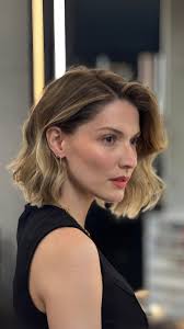 O tratamento Keune Derma Regulate aplicado na @amanda.boeno atua  diretamente no couro cabeludo, controlando a oleosidade sem ressecar os  fios, proporcionando leveza, vitalidade e brilho duradouro. ✨ , ...