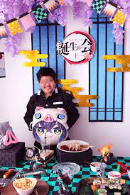鬼滅の刃 がテーマの誕生日パーティー演出 飾り 料理 手作りコスプレグッズ happy birthday project パーティー 飾り付け 手作り パーティー 飾り付け 誕生日 パーティー