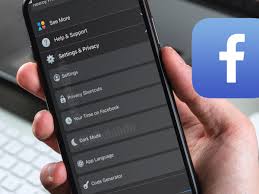 Blanca brillante con negro y tonos de gris para los dispositivos móviles. Facebook Dark Mode Como Activar El Modo Oscuro En Iphone Apple Ios 13 2020 How Do I Put Fb Into Dark Theme Tutoriales Celulares