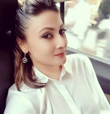 Urvashi Dholakia Biography Wiki Height Weight Family Affairs Husband Images And Many More Urvashi Dholakia Light Hair Color Hair Color Light Brown
