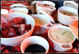 Fondue Bourguignonne Au Vin Et Declinaisons De Mayonnaise Et De Sauces Maison Fondue Bourguignonne Sauce Fondue Bourguignonne Recettes De Cuisine
