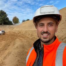 C'est avec une grande détermination que les équipes de Ramery Caen alias  Zanello ont mené à leur terme les travaux du complexe aquatique de  Valognes, inauguré le 23/05/24.