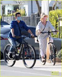 Don't miss your chance to see the most anticipated las vegas residency of 2021/2022. Katy Perry Orlando Bloom Enjoy A Bike Ride Together In Santa Barbara Photo 4539813 Katy Perry Orlando Bloom Pictures Just Jared