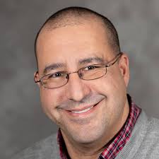 Alex Gets Homes Sold