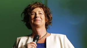 In this capacity, she oversees belgium's public administration and public enterprises. Petra De Sutter Une Eurodeputee Verte A La Fonction Publique