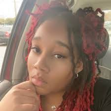 Angela Roundtree's Instagram, Twitter & Facebook