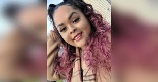 Jessie Ruiz's Instagram, Twitter & Facebook