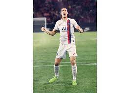 New psg third kit 2019 20 white paris sg jersey 19 20 nike football kit news from www.footballkitnews.com. Paris Saint Germain 2019 20 Third Kit Nike News