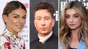 Lola Gaines's Instagram, Twitter & Facebook