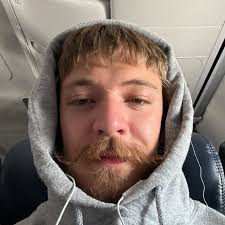 Aaron Jett (@oliveoilinjector) • Instagram photos and videos