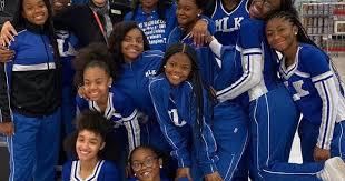 Making a Difference: Loretta Watson and her "King's Queens" bring good  cheer to Martin Luther King Jr. Middle School