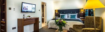 Rooms are typical of the group, reasonably well equipped and comfortable. Hotel Mit Pool Holiday Inn London Kensington High St