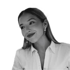 𝐌𝐨𝐥𝐝𝐭𝐫𝐚𝐧𝐬 𝐧𝐨𝐦𝐛𝐫𝐚 𝐚 𝐕𝐢𝐫𝐠𝐢𝐧𝐢𝐚 𝐋𝐮𝐧𝐚 𝐜𝐨𝐦𝐨  𝐧𝐮𝐞𝐯𝐚 𝐃𝐢𝐫𝐞𝐜𝐭𝐨𝐫𝐚 𝐂𝐨𝐫𝐩𝐨𝐫𝐚𝐭𝐢𝐯𝐚 𝐝𝐞 𝐀𝐝𝐮𝐚𝐧𝐚𝐬.  Virginia Luna cuenta con una trayectoria profesional…