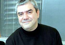 İNSANLARI GÖRÜNCE DENİZE İNDİM