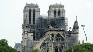 (13 photos) dieyna se la coule douce, fait bonne figure. Notre Dame Fire University Of Notre Dame Donating 100 000