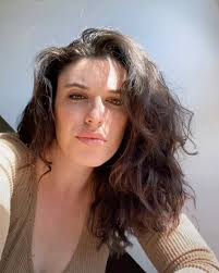 Eliza Spear's Instagram, Twitter & Facebook