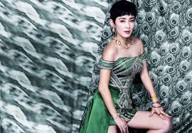 Cheung was discovered by wong jing, with whom she worked on many of his productions in the early 1990s. Vcdmixsegskmem