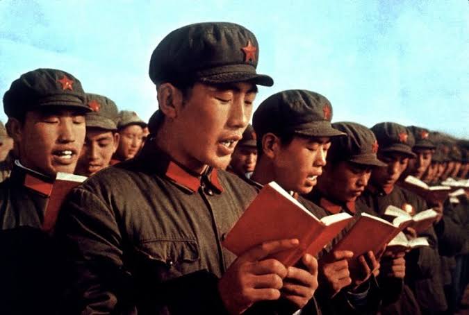 Resultado de imagem para revolução cultural na china mao tse tung"