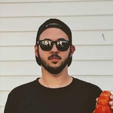 Joe Melanson's Instagram, Twitter & Facebook