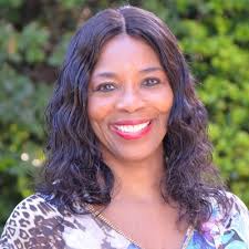 Vanessa Jones (@vkajones)